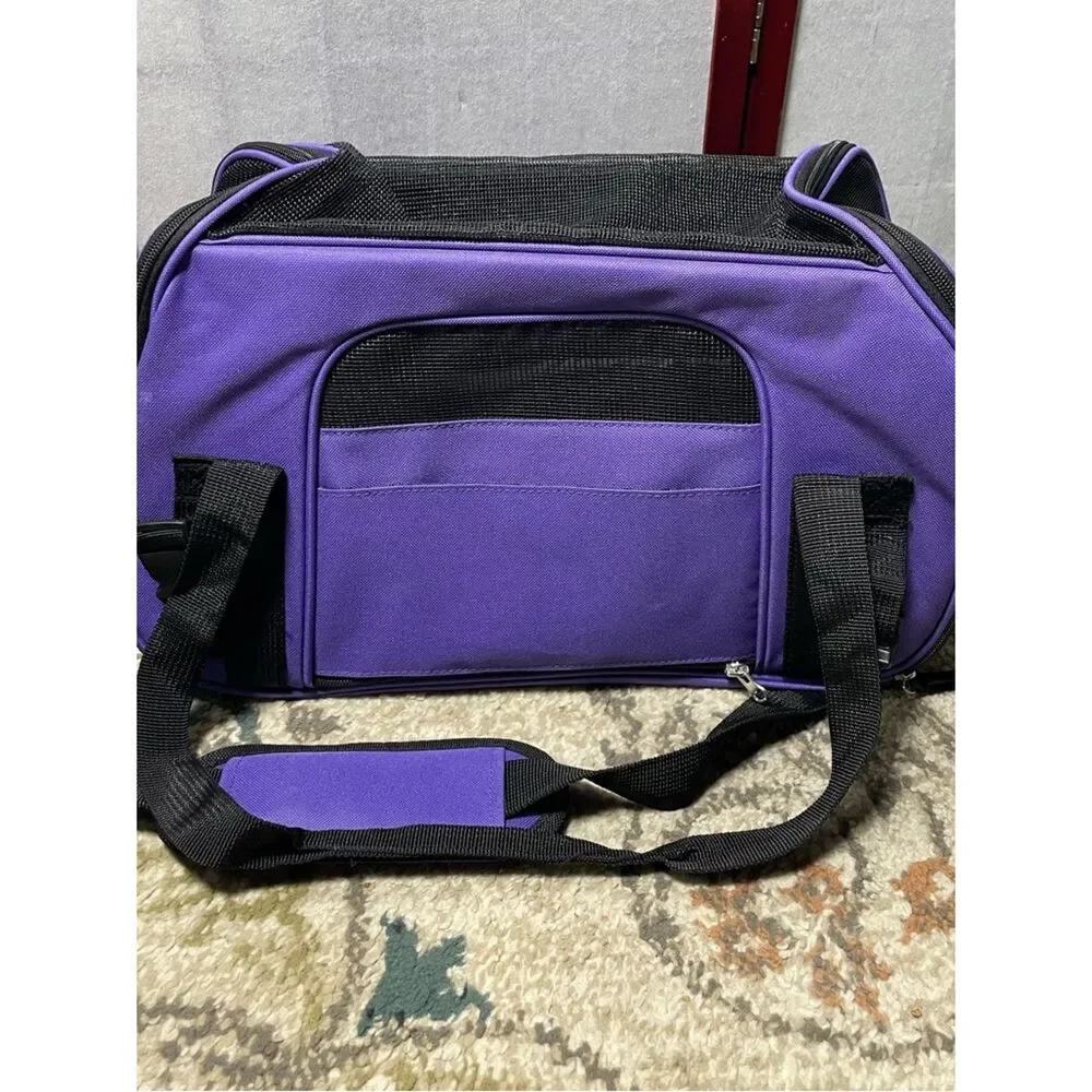Elite Field Purple & Black Small Dog & Cat Carrier with Removable Pad & Mesh